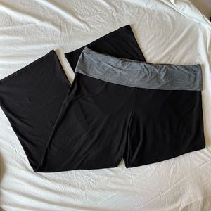 No Boundaries XXL Black with Grey Waist with Flared Leg